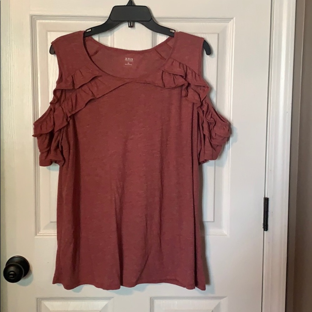 Cold shoulder top